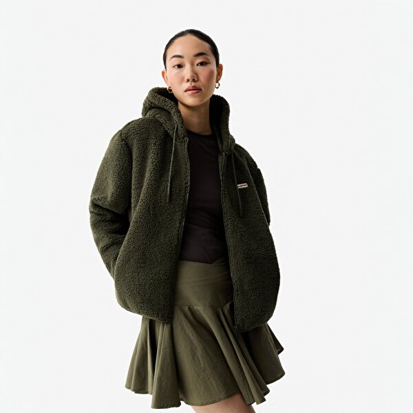 6882c94db3787e63d982cd7d